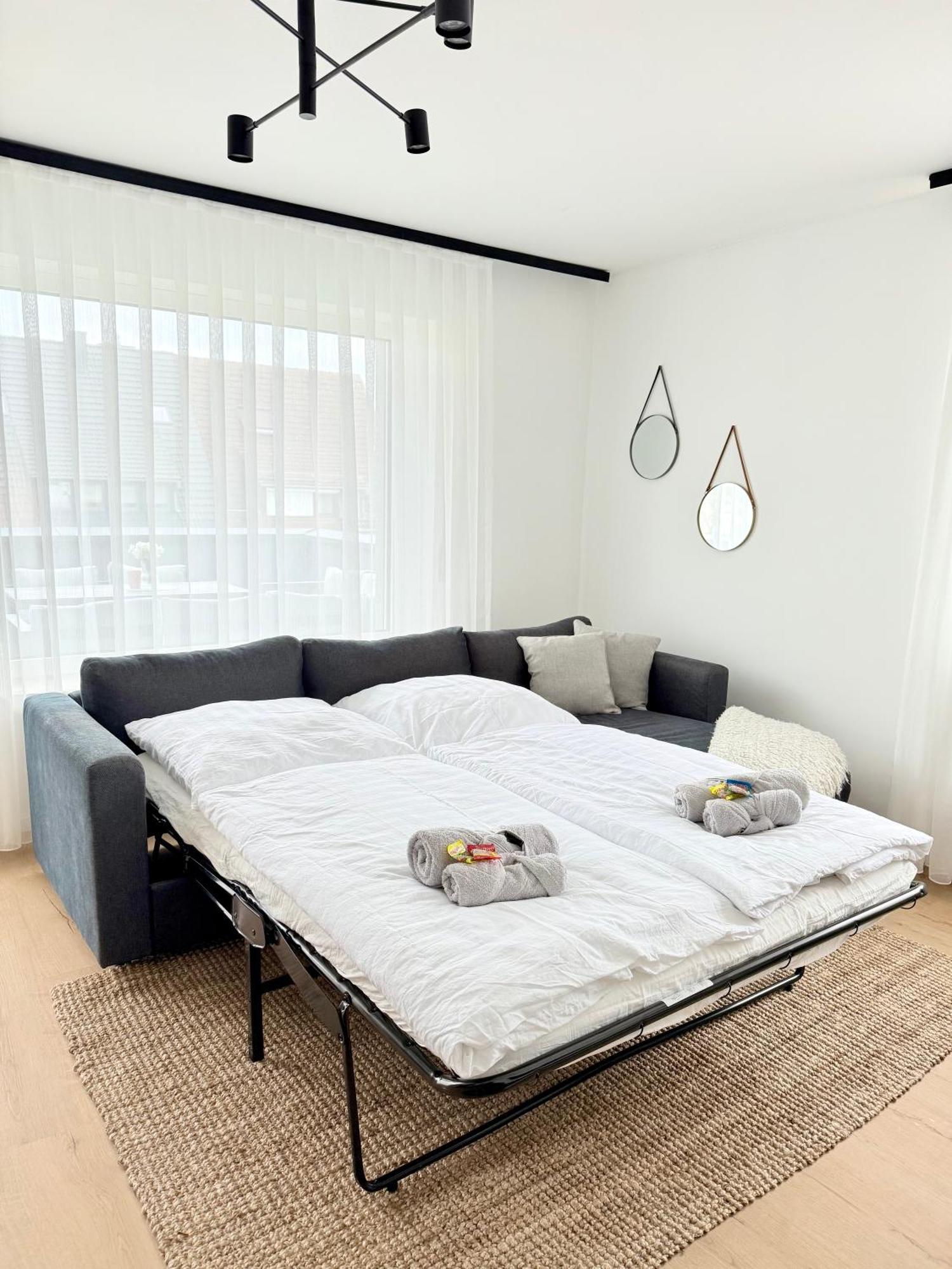 Apartment Moderne Terrassenwohnung In